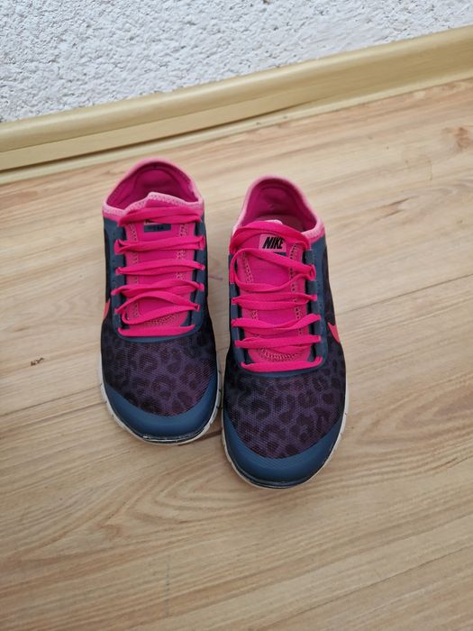 Papuci Nike mărimea 38