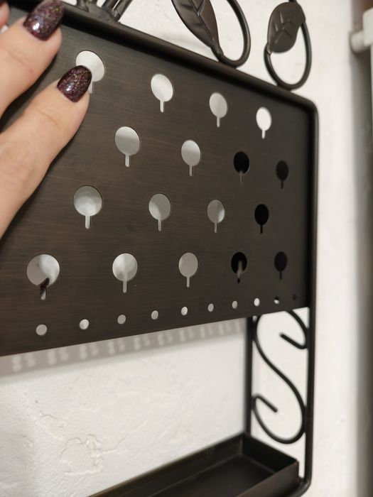 Настенный органайзер для украшений