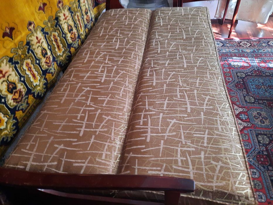 диван раскладной советских времен