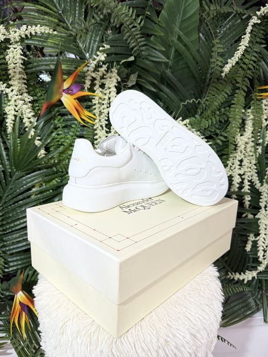 Alexander McQueen Oversized White