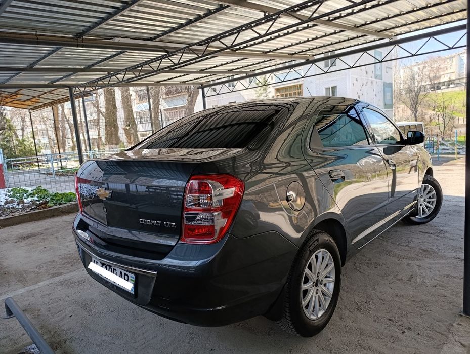 Продаётся автомобиль кобальт