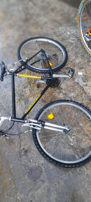 Bicicletă de bărbați folosit  arata bine