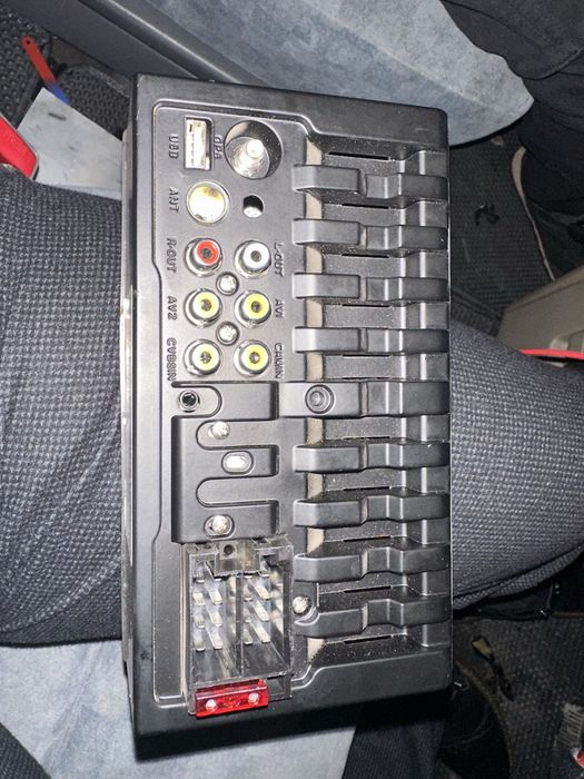 Продаю магнитолу