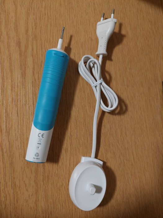 Incarcator periuta dinti Braun Oral-B