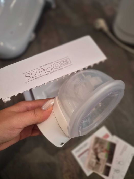 Електрическа помпа Momcozy s12 pro