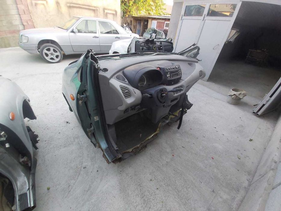 запчасти на nissan tino