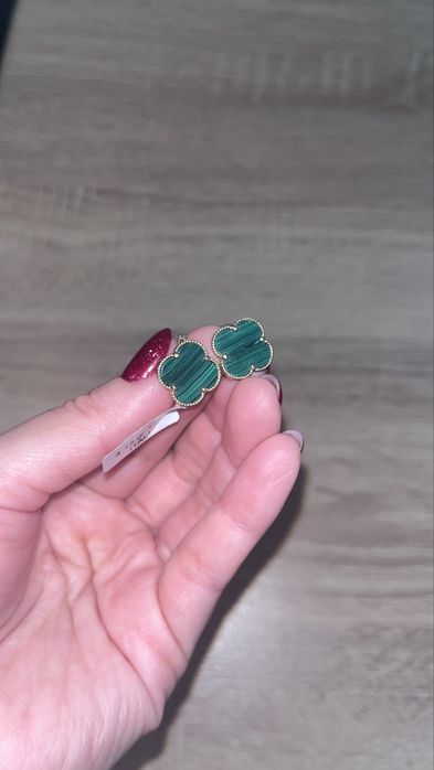 Продам золотые серьги (новые)