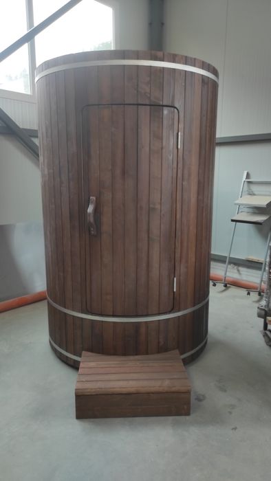 Душ кабина - дървена за външен монтаж