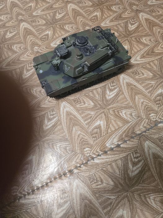 Танк на дистанционное управлении