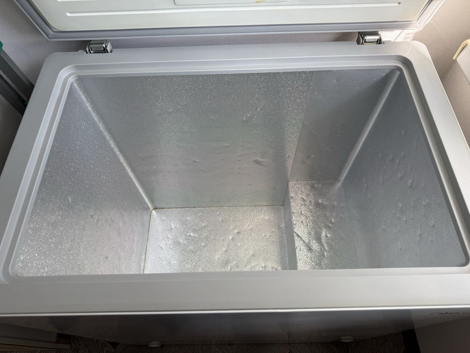 Продам морозильную камеру б/у