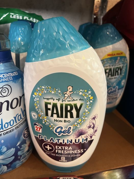 Ariel/Lenor 100 пранета сух в кутия и течен/внос Германия