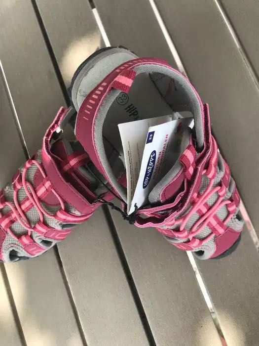 Детски летни обувки размер 33. Нови!