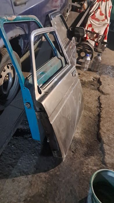 Двери на ниву 2121