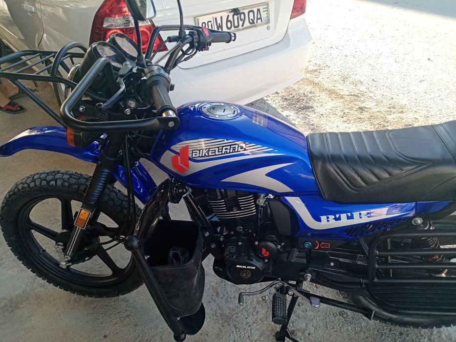 Universal Mototsikl BTR 200