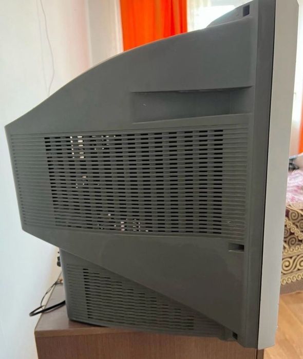 Продается телевизор в рабочем хорошем состояни