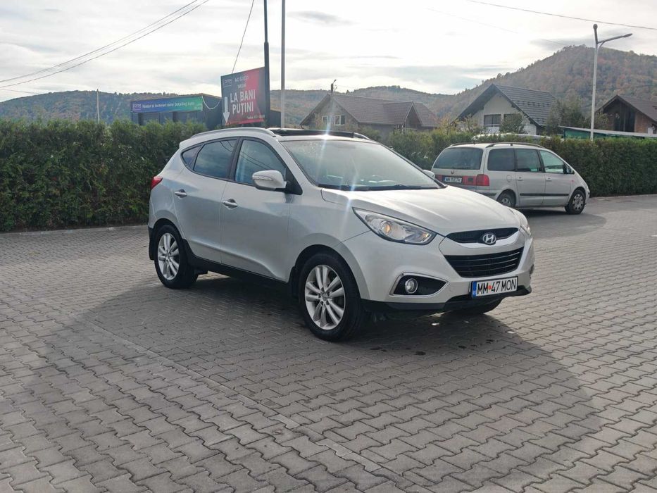 HYUNDAI ix35 2011 — imagine 3