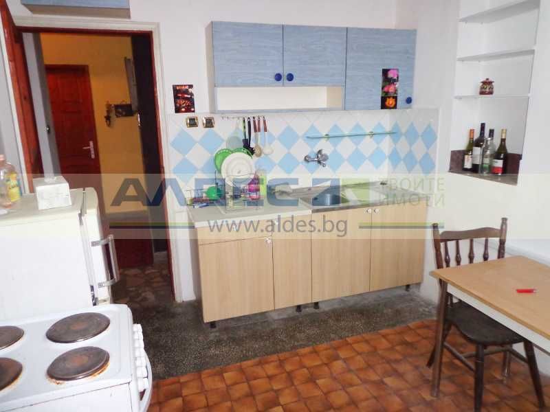 Дава се под наем Тристаен апартамент в София, Малинова долина - 92 кв.м за 765 € - Снимка #2