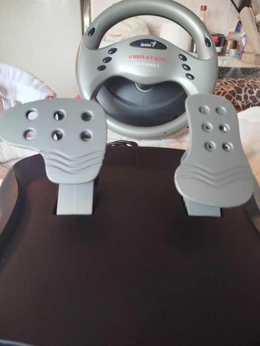 Sistem gaming Genius Speed Wheel 3, volan și pedale
