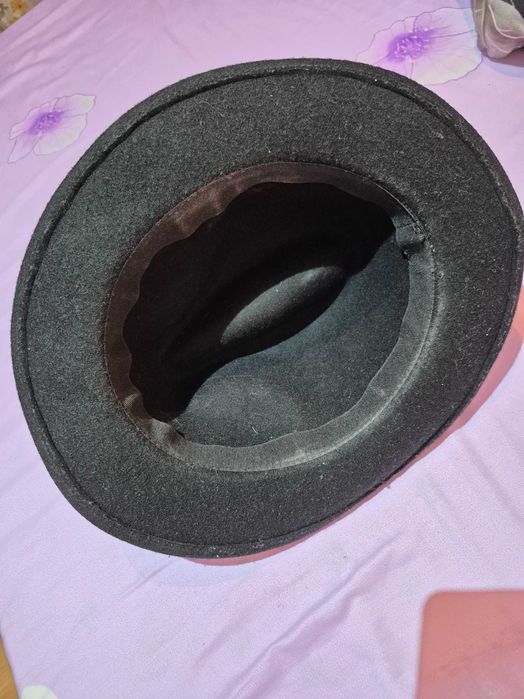 Pălărie Fedora pentru bărbați cu bandă