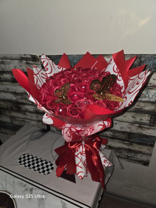 Buchet 71 de trandafiri din săpun