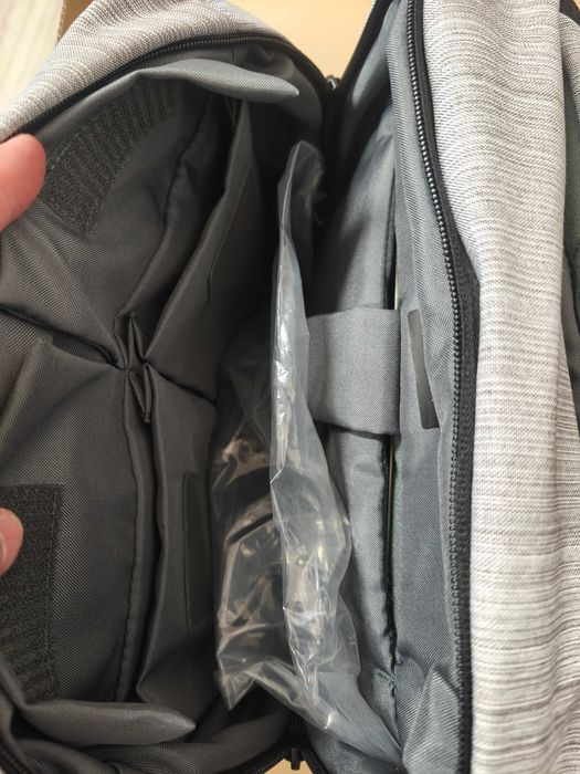 Уникална раница за лаптоп и таблет Dicota Code 15"