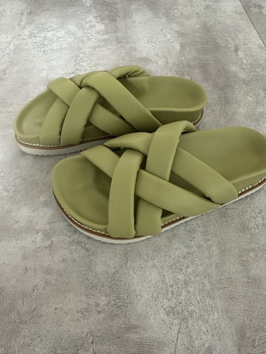 Продам новую летнюю обувь