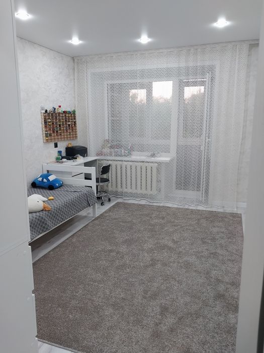 Продам 2 комнатную  квартиру