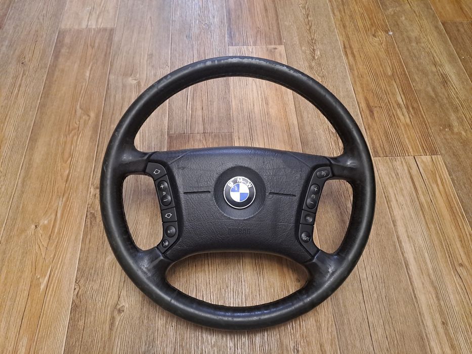 Bmw e38 продам запчасти