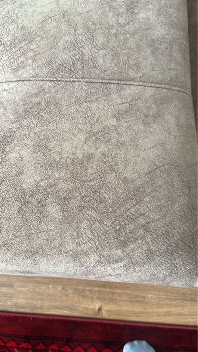 Продам срочно диван