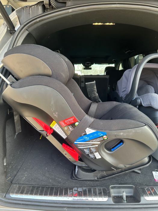 Детски столчета 2 броя