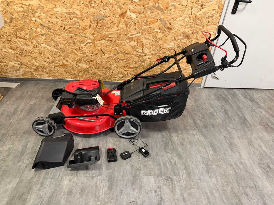 Косачка бенз. самоход 3.7kW 53cm 21" 70L 2500m2 RDP-GLM11 + 1 батерия 2Ah