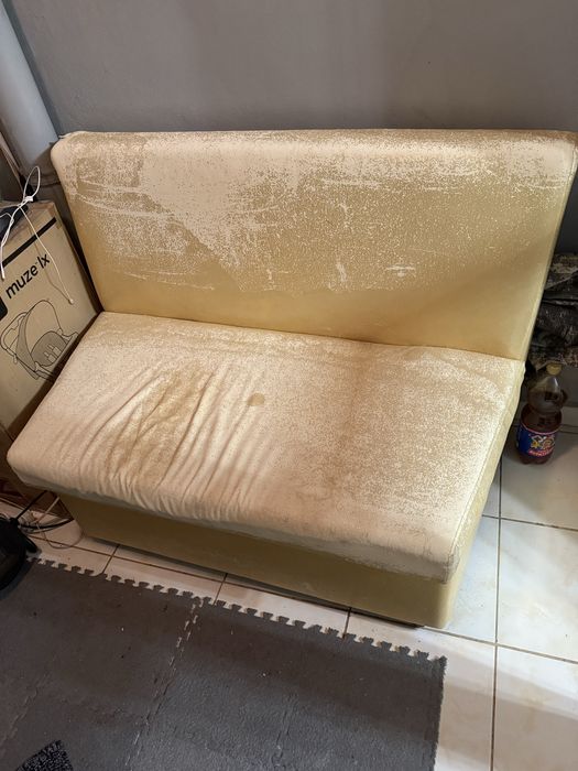 Диван не большой б/у