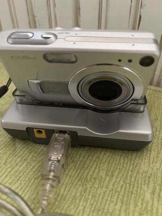 Продава фотоапарати