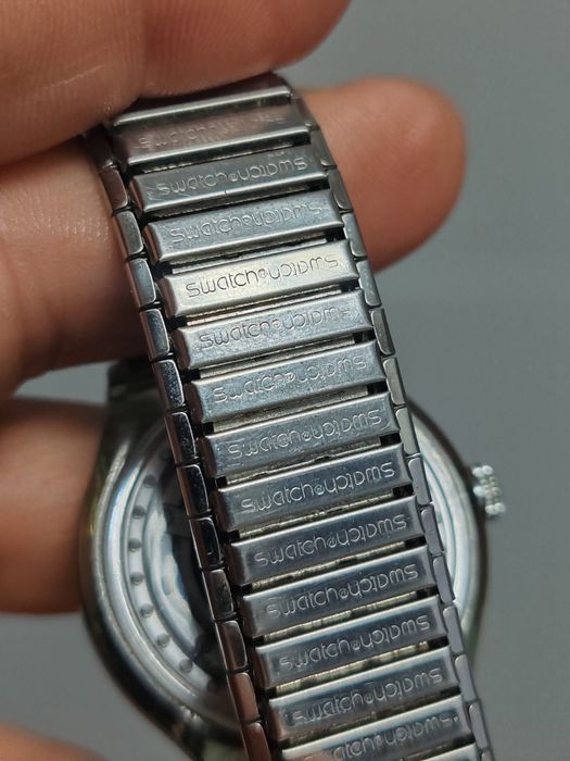 Ceas automatic SWATCH 23 rubine