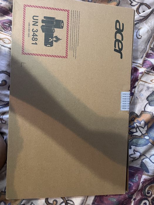 Acer Aspire 3 Intel | 5 15.6" Full HD 1920 p 8 Gb ram Windows 10