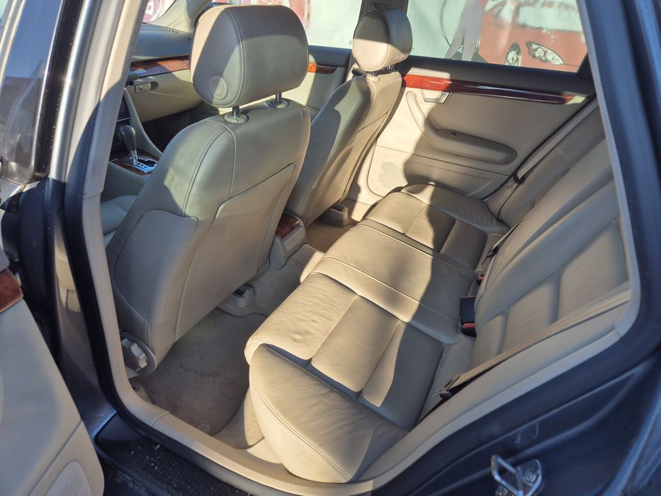 Vand audi a4 anu 2002 4×4