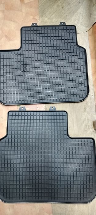 Продам оригинальные коврики на Suzuki sx 4