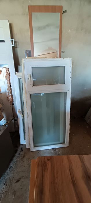 Пластик терезелер сатылады