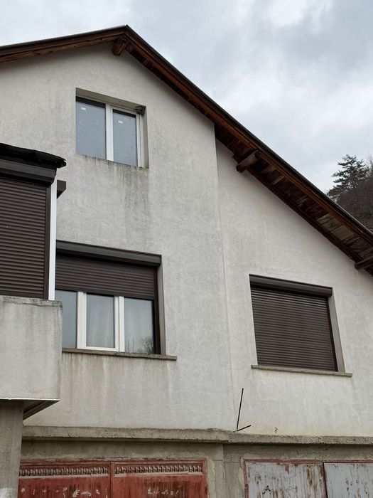 Продава се къща на  30км от Гр.Благоевград