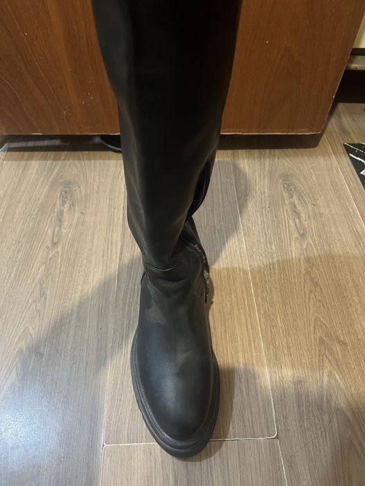 Продам зимние сапоги