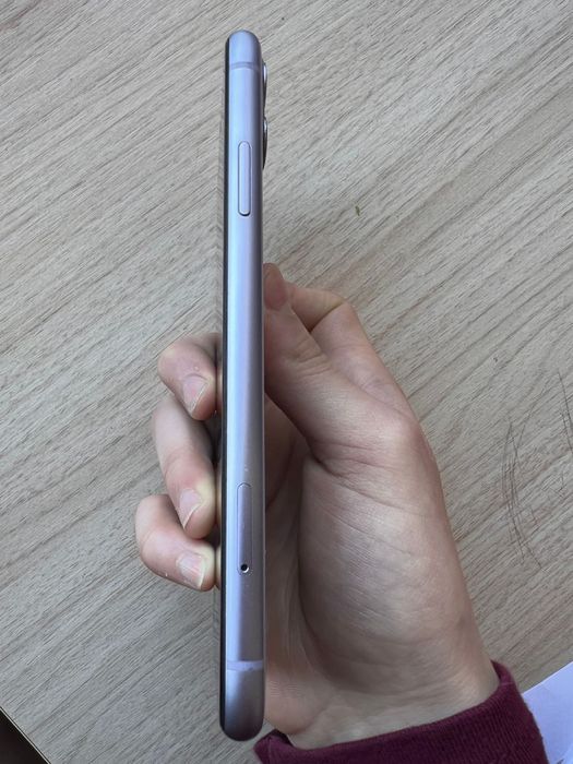 iPhone 11 128GB AKБ 73%