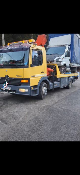 Tractari auto ridicari sinaia comarnic prstera marfuri si materiale