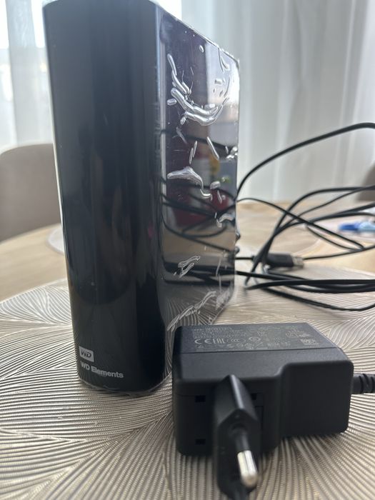 HDD hard disk extern 8TB WD Elements 3.5" USB 3.0 Negru