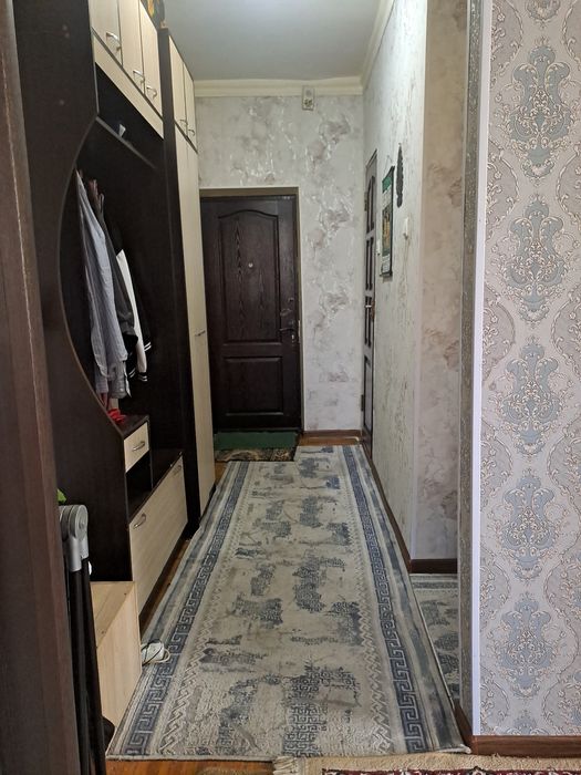 Kvartira 1 xonali  sotiladi 5 etajli dom 3 qavatida