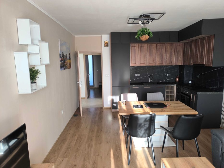 Продава се Тристаен апартамент в Варна, Погреби - 89 кв.м за 1287 €/кв.м - Снимка #4