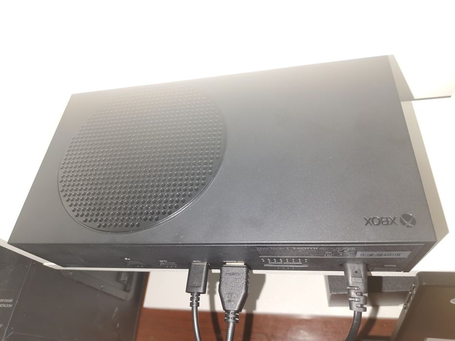 Продам XBOX series s carbon 1tb