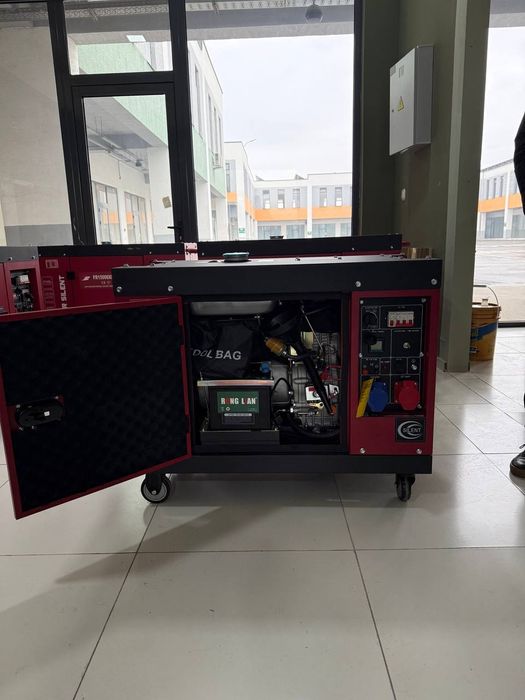 Дизельный Генератор 12 ква 11 кв 220в/380в