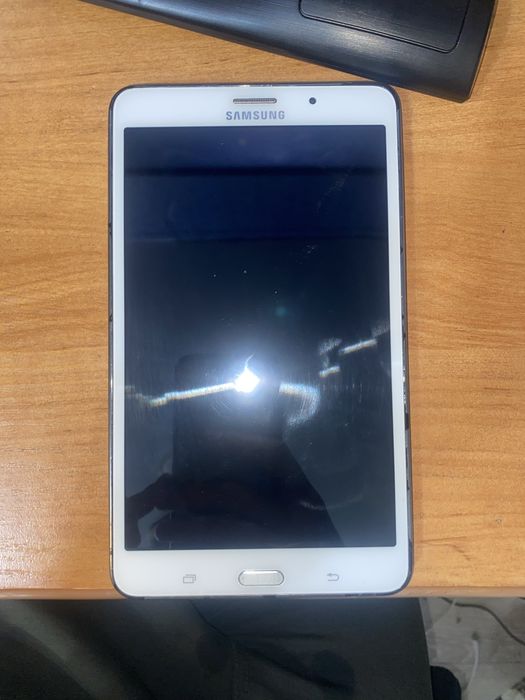 Samsung tab 4 в хорошем состоянии