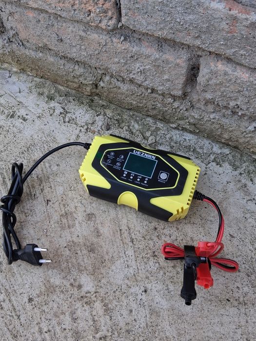 Redresor auto 12-24 volti