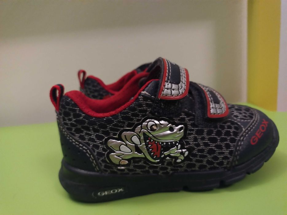 Ghetute Geox primavara/vara, marime 21